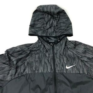 Nike Running Jacket Shield Flash Vented Hooded Nike Running Jacket Shield Flash Vented Hooded